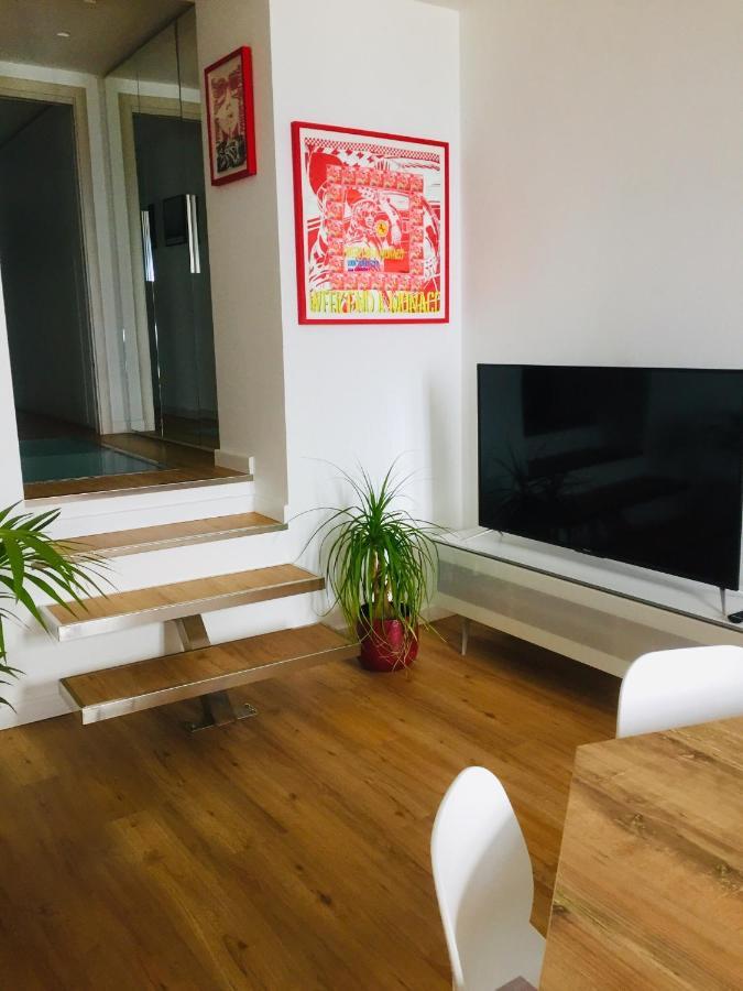 Magnifique Duplex Vue Mer Menton Bagian luar foto