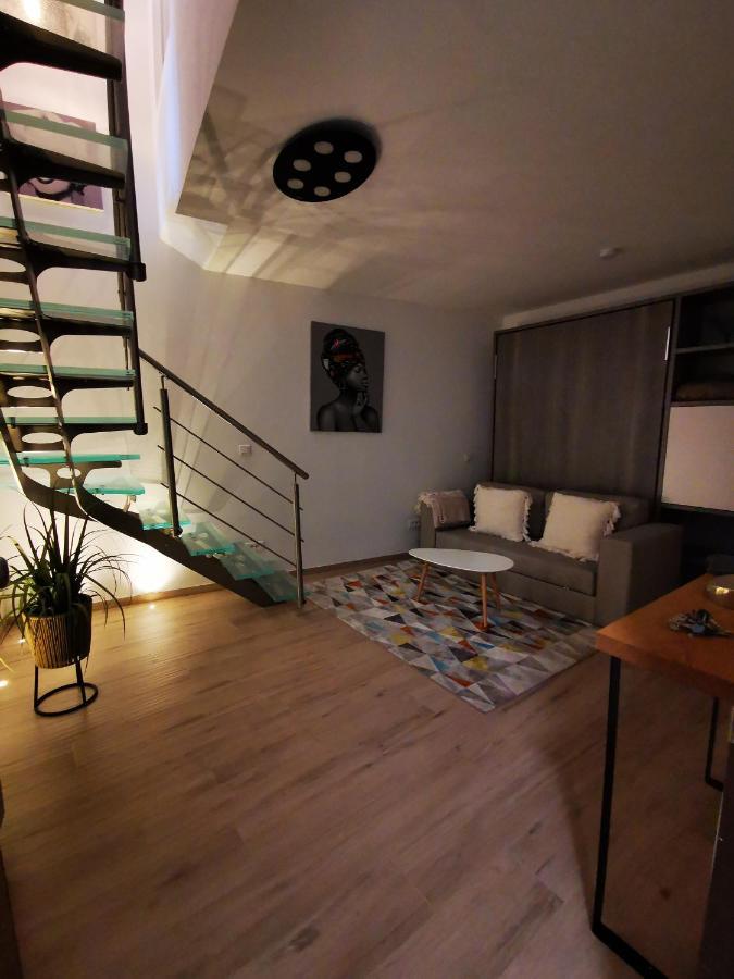 Magnifique Duplex Vue Mer Menton Bagian luar foto