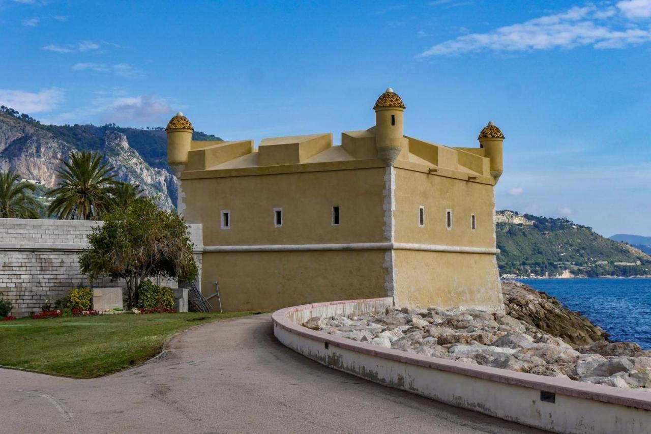 Magnifique Duplex Vue Mer Menton Bagian luar foto