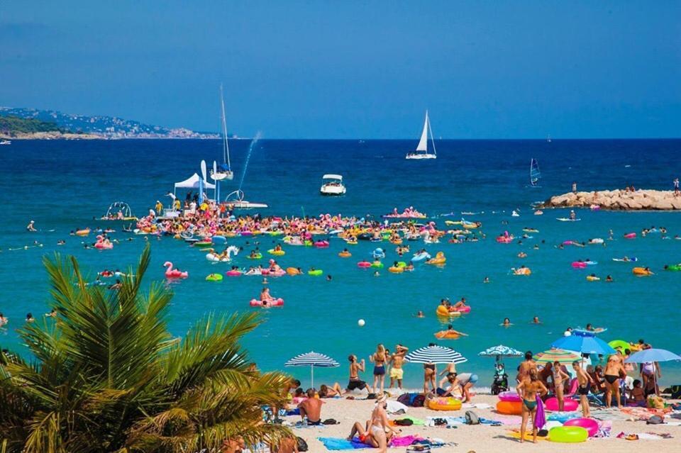 Magnifique Duplex Vue Mer Menton Bagian luar foto